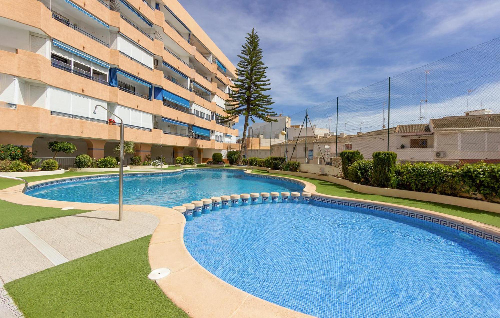 Nice Apartment In Torrevieja With Kitchen Экстерьер фото