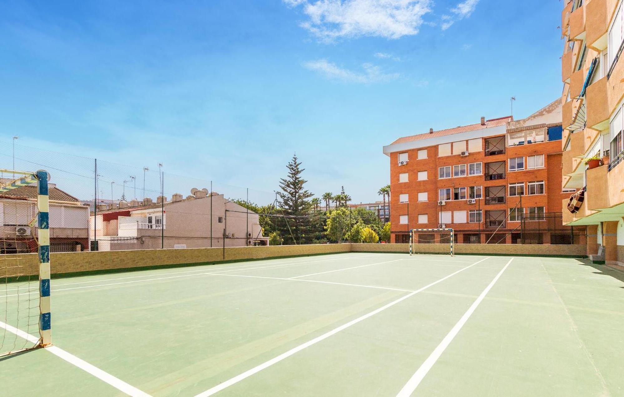 Nice Apartment In Torrevieja With Kitchen Экстерьер фото