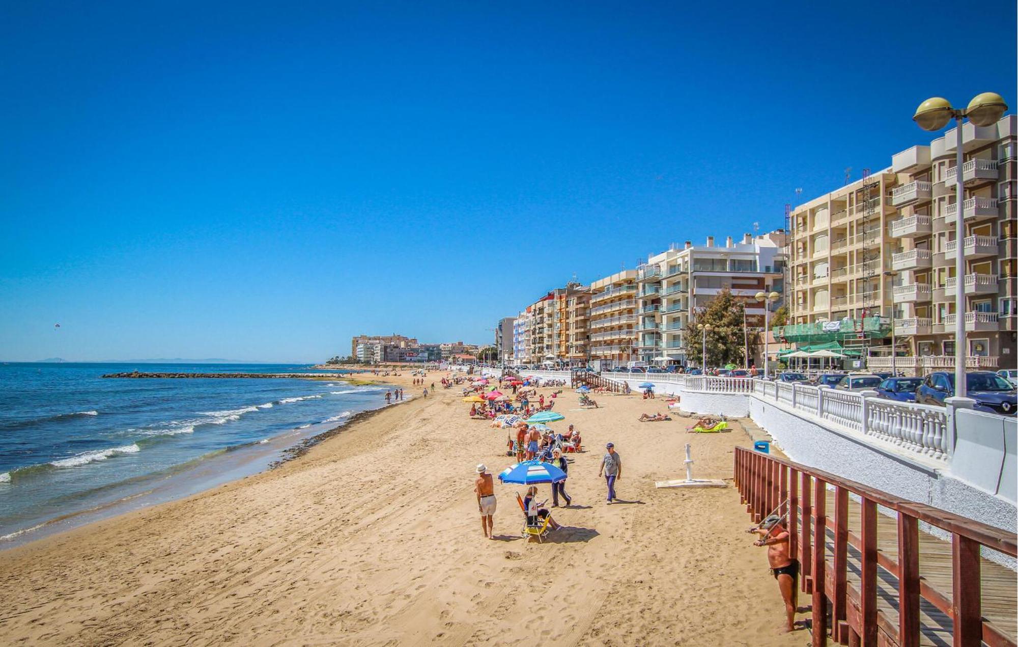 Nice Apartment In Torrevieja With Kitchen Экстерьер фото